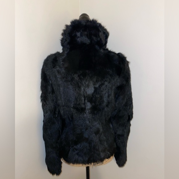 100% Rabbit Jacket - Picture 2 of 9